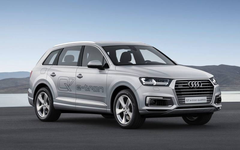 Audi Q7 E Tron Quattro Hybrid 2018 Suv Drive